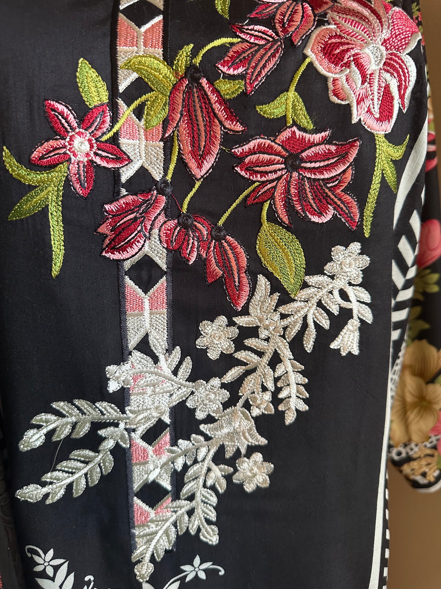 Emroidered Linen 3 pc suit black