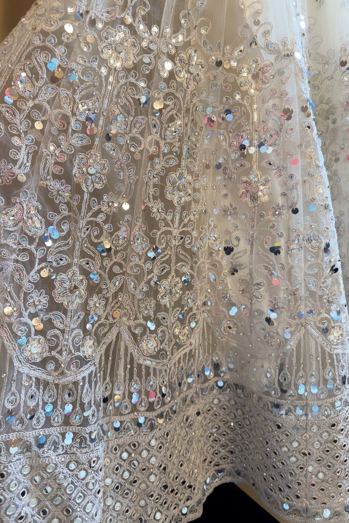 Dazzling Ctara Anrakha Pearl White - CTARA DESIGNS